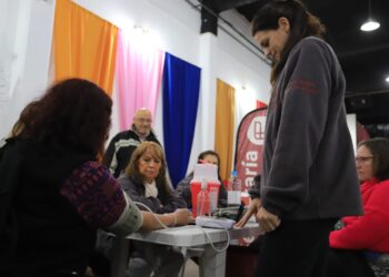 AVANZAN LOS OPERATIVOS DE SALUD GRATUITOS EN LANÚS
