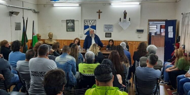 Municipales: Avanza plan de lucha, piden reabrir paritarias