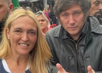 No es momento para destruir nada ni poner palos en la rueda, advirtieron libertarios en Lanús