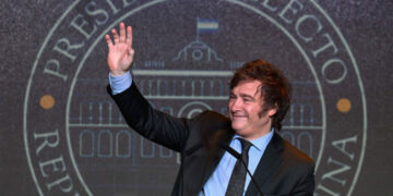 Milei pidió responsabilidad al Gobierno, apuntó a cambios drásticos e invitó a los que quieran sumarse