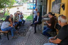 Julián Álvarez visitó el Centro de Ex Soldados Combatientes de Malvinas en Lanús