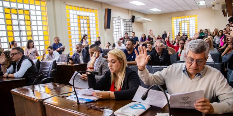 Lanús: Concejo Deliberante Unión por la Patria junto al PRO y a la UCR