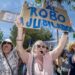 El Gobierno envió a la policía a reprimir a docentes y a jubilados
