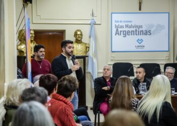 COMENZÓ EL CICLO  LITERATURA EN EL CONCEJO