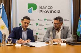 Lanús Gobierno firmó un convenio con Provincia Leasing; Nuevas maquinarias para mejorar los espacios y servicios públicos de la ciudad