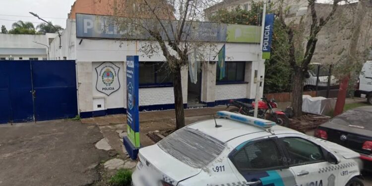 Lanús: Policías corruptos detenidos, de la Comisaría de Caraza por liberar a un preso tras pagar una coima
