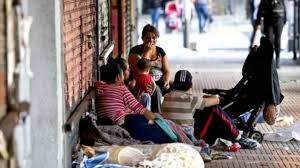 En el primer trimestre la pobreza trepó al 55,5% y la indigencia al 17,5%