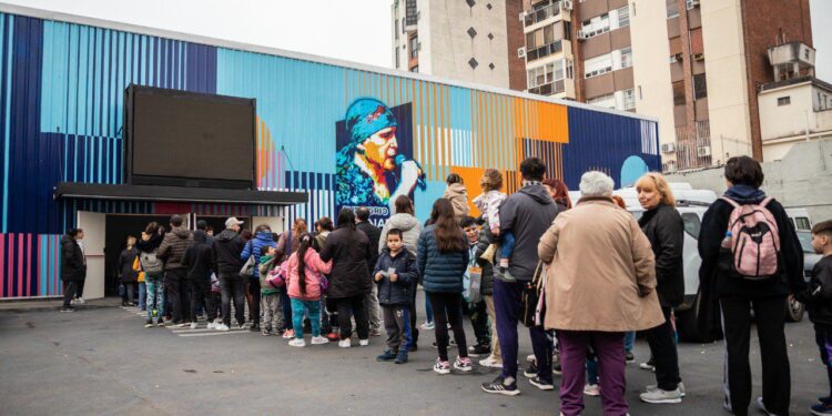 Vacaciones de invierno: más de 5.000 vecinos y vecinas ya disfrutaron del cine en Lanús