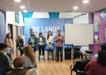 LAS MUJERES COMO SUJETO POLÍTICO   “Ciclo: Encuentros por el Debate y la Formación”