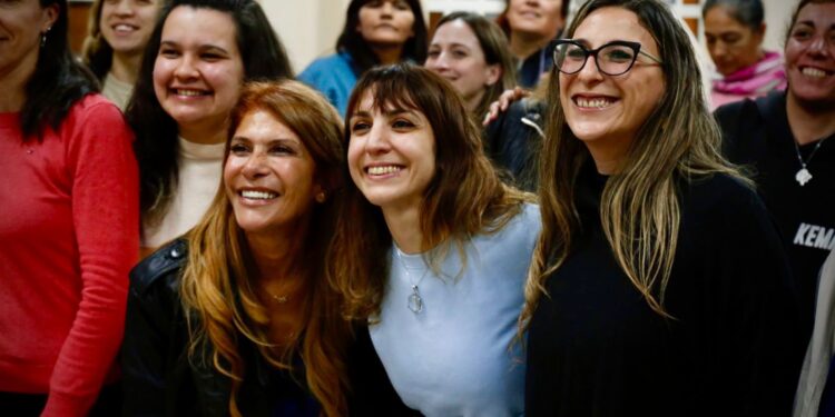 El bloque Unión por la Patria-Peronismo Bonaerense de Lanús organizó una charla sobre lactancia materna