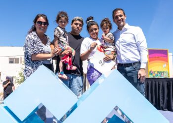 Lanús Gobierno comenzó la entrega de la Etapa 1 del Proyecto de Urbanización y Relocalización del B° ACUBA en Villa Caraza.