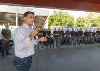 Lanús Gobierno entregará un bono de $200.000 y un aumento del 10% para trabajadores municipales