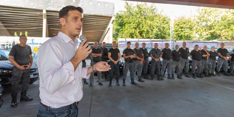 Lanús Gobierno entregará un bono de $200.000 y un aumento del 10% para trabajadores municipales
