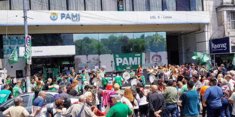 En unidad, el movimiento sindical de Lanús rechazó despidos y quita de medicamentos