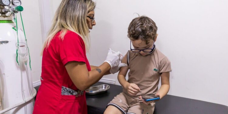 Lanús Gobierno relanzó las Jornadas de Salud para infancias de cara al ciclo lectivo 2025
