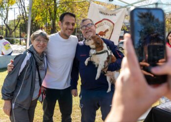 Lanús Gobierno realizó la Jornada de Vacunación Antirrábica en el Parque Eva Perón