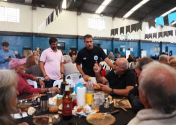 Julián Álvarez participó del 72° aniversario del Club 1º de Mayo