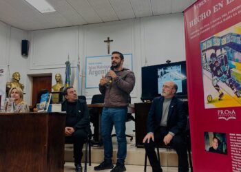 APERTURA LITERARIA 2025Rubén Adrián Polese presentó su último libro “Hecho en Lanús”