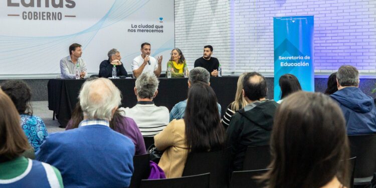 Lanús Gobierno realizó el primer encuentro distrital de la Mesa del Consejo Provincial de Educación y Trabajo (COPRET)