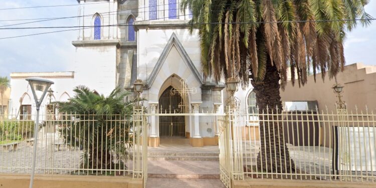 Trágico Momento ante los fieles de Dios: Un jubilado se quitó la vida en una parroquia de Remedios de Escalada