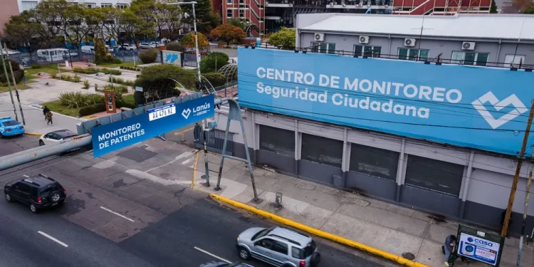 Lanús Gobierno instaló el primer anillo digital de la ciudad