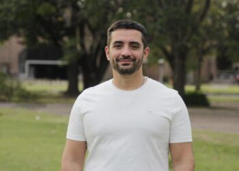 Lanús: uno de los sectores de Fuerza Patria acusó a Julián Álvarez de “romper la unidad”
