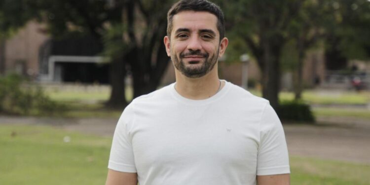 Lanús: uno de los sectores de Fuerza Patria acusó a Julián Álvarez de “romper la unidad”