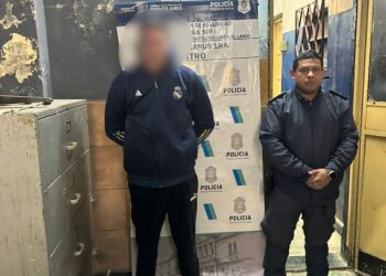 LANÚS: OPERATIVO CERROJO DETIENE A TRES INVOLUCRADOS EN SALIDERA BANCARIA