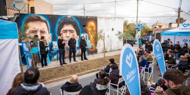 Julián Álvarez y Leandro Decuzzi anunciaron el inicio de la segunda etapa de obras en Villa Ilaza 