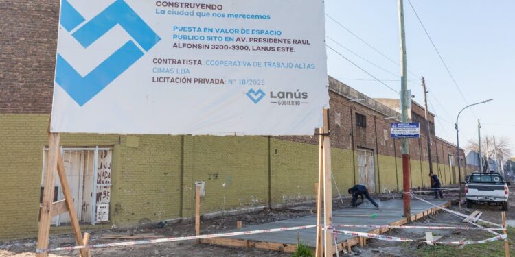 Puesta en valor de la esquina de Alfonsín y Posadas, donde antes había un basural