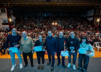 Julián Álvarez y Leandro Decuzzi lanzaron el Programa Infancias Respetadas