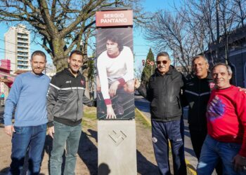 Julián Álvarez y Leandro Decuzzi inauguraron el Boulevard Rosales con el Paseo de los Ídolos del Club Atlético Talleres