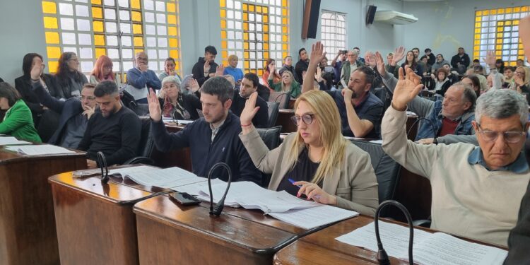 El Concejo de Lanús aprobó una ampliación presupuestaria por más de 20 mil millones de pesos