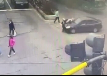 Lanús: tres mujeres mayores resultaron heridas tras ser atropelladas por un conductor que manejaba en ojotas