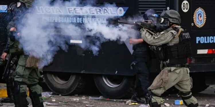 Caso Pablo Grillo reportero grafico: la Justicia ratificó el procesamiento del gendarme y apuntó a los jefes del operativo