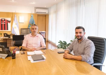 Agustin Balladares con Funcionarios Bonaerenses por Lanús