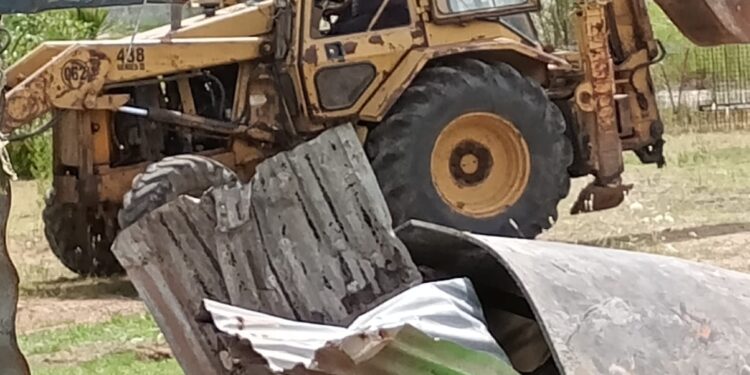Desalojo a familia ambientalista en Villa Inflamable, Avellaneda
