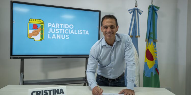 Julián Álvarez encabezará la lista de unidad del PJ de Lanús