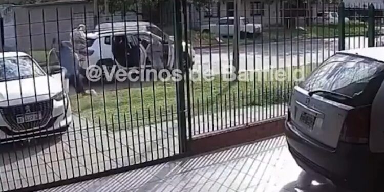 Lanús Este: violento robo a un vecino que incluyó golpes y un disparo