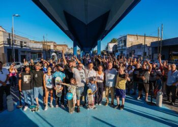 JULIÁN ÁLVAREZ INAUGURÓ LAS OBRAS DEL PASEO “INTENDENTE MANUEL QUINDIMIL” EN EL BAJO PUENTE ARENAS