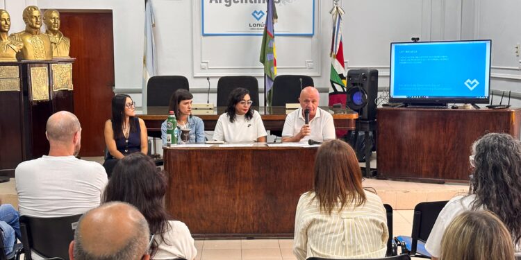 Capacitación en Ley Micaela en el Honorable Concejo Deliberante de Lanús