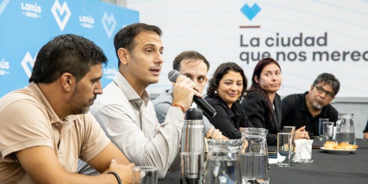 JULIÁN ÁLVAREZ LANZÓ EL REGISTRO MUNICIPAL DE CULTOS DE LANÚS