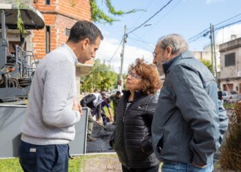 JULIÁN ÁLVAREZ SUPERVISÓ EL AVANCE DE LAS OBRAS DE REPAVIMENTACIÓN EN REMEDIOS DE ESCALADA