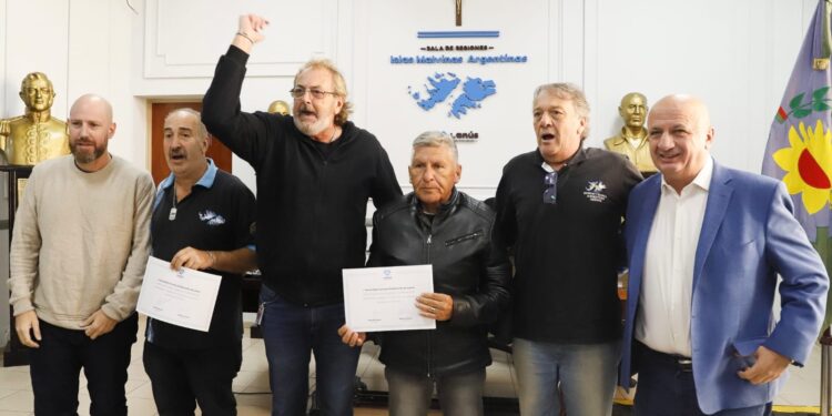 El HCD Lanús declaró de interés legislativo la Marcha de Antorchas y Vigilia por Malvinas