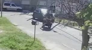 Lanús Oeste: se entregó un adolescente acusado de matar a un policía federal para robarle la moto