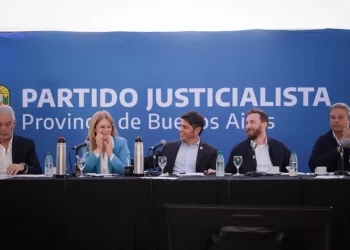 Intendentes del PJ bonaerense reclamarán fondos a Pettovello tras reunión del Consejo partidario