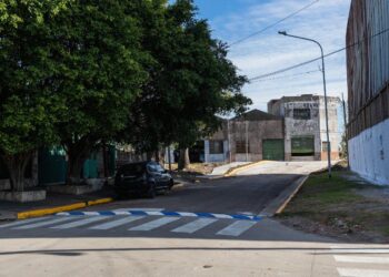 LANÚS GOBIERNO ABRIÓ LA CALLE LINIERS EN SU INTERSECCIÓN CON DARRAGUEIRA
