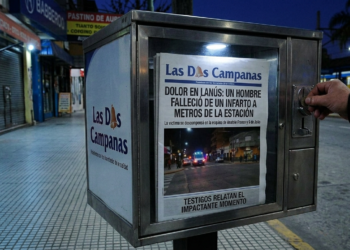 TRAGEDIA EN LANÚS: UN HOMBRE FALLECIÓ DE UN INFARTO A METROS DE LA ESTACIÓN