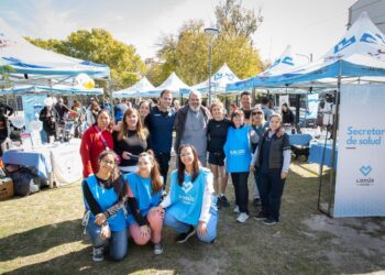 JULIÁN ÁLVAREZ VISITÓ LA JORNADA INTEGRAL DE ZOONOSIS EN EL PARQUE CENTRAL LAS COLONIAS