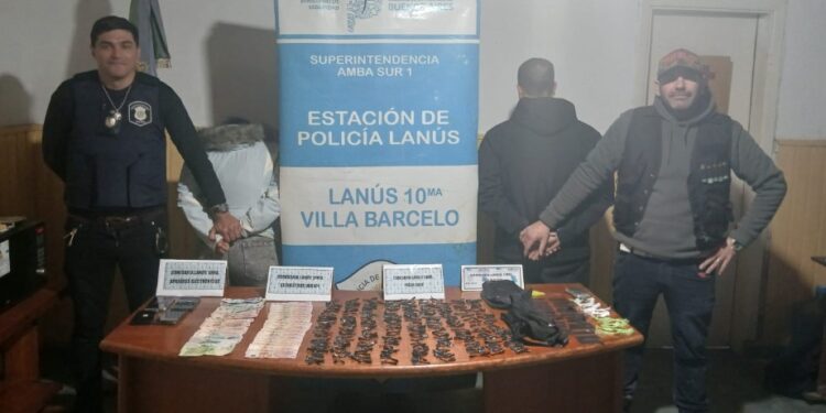 Desbaratan un búnker narco en Villa Barceló: cuatro detenidos y más de 230 dosis de paco secuestradas